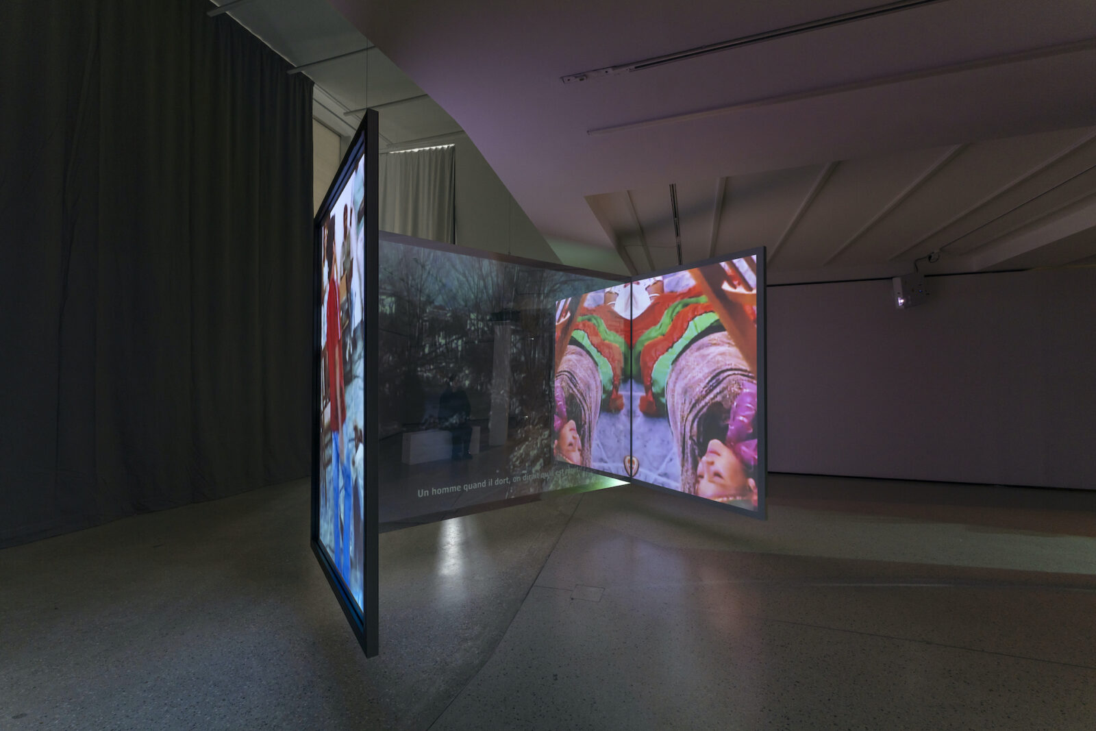 current & upcoming - salle principale